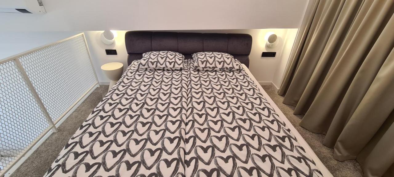 Stay In Kaunas & Radio City - Free Parking Bagian luar foto