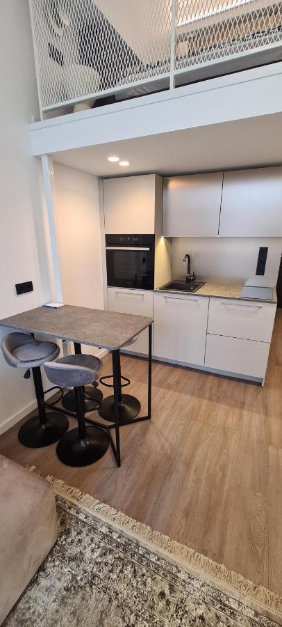 Stay In Kaunas & Radio City - Free Parking Bagian luar foto