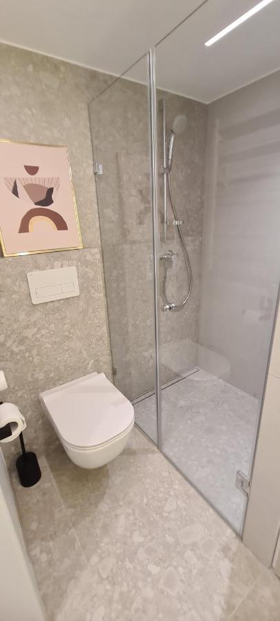 Stay In Kaunas & Radio City - Free Parking Bagian luar foto